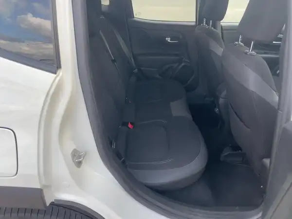 JEEP RENEGADE LIMITED (12/15)