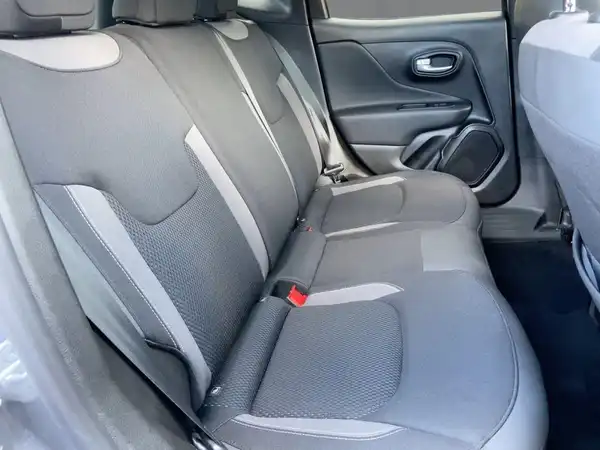 JEEP RENEGADE (8/15)