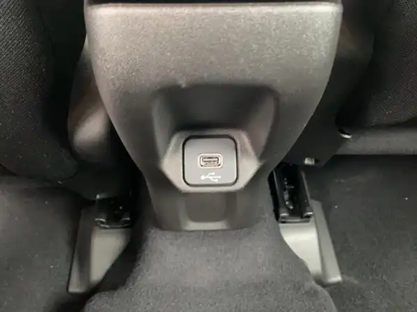 JEEP RENEGADE (14/15)