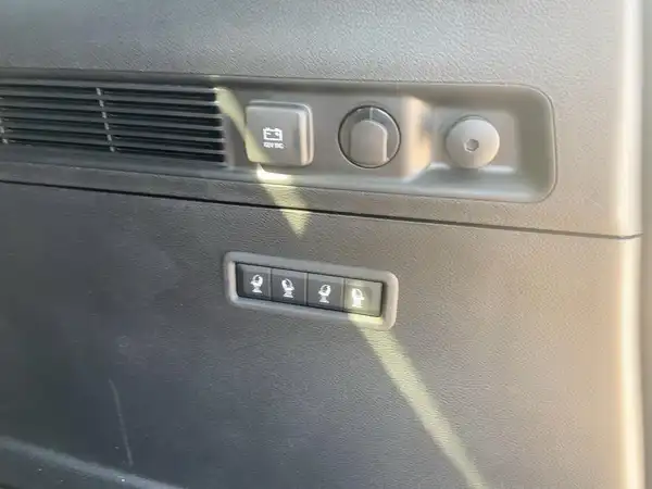 JEEP WAGONEER (14/15)