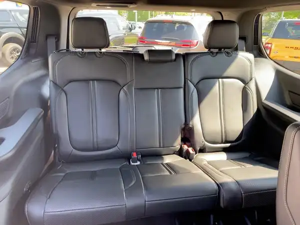 JEEP WAGONEER (14/15)