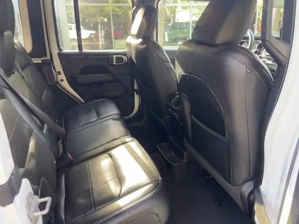 JEEP WRANGLER (12/15)