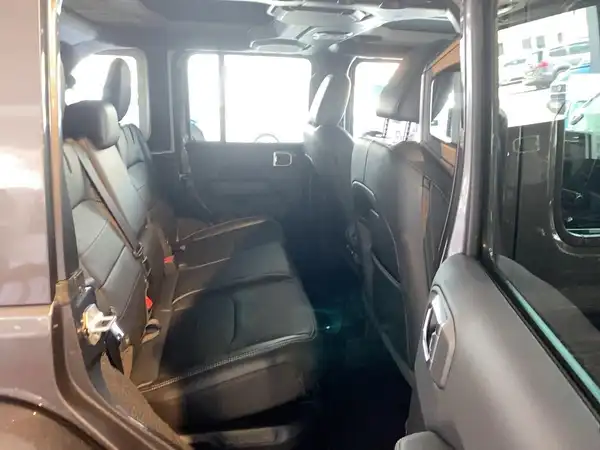 JEEP WRANGLER 4XE SAHARA (12/15)