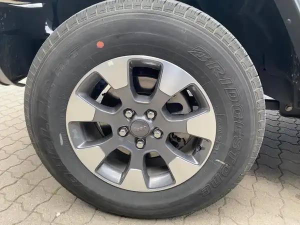 JEEP WRANGLER (7/15)