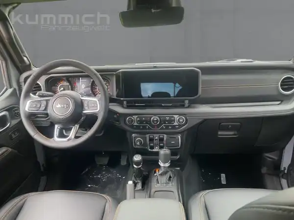 JEEP WRANGLER SAHARA (9/15)