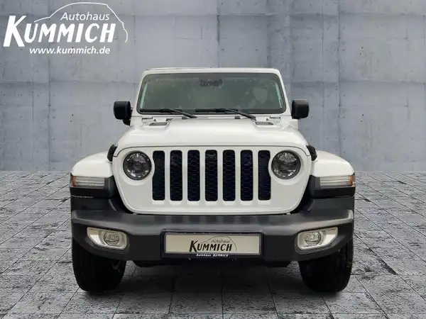 JEEP WRANGLER 4XE SAHARA (2/15)