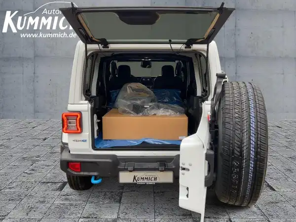 JEEP WRANGLER 4XE SAHARA (13/15)