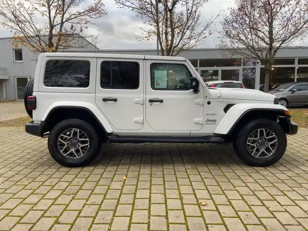 JEEP WRANGLER 4XE SAHARA (3/15)