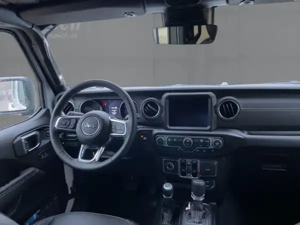 JEEP WRANGLER 4XE SAHARA (8/15)