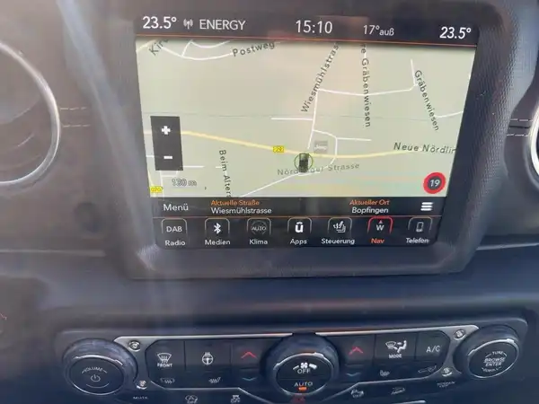 JEEP WRANGLER SAHARA (10/15)