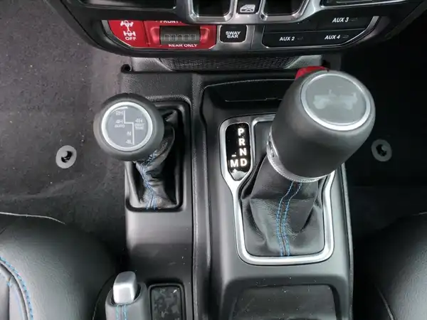 JEEP WRANGLER RUBICON (10/15)