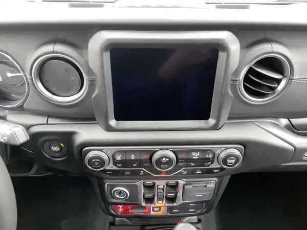 JEEP WRANGLER RUBICON (10/15)