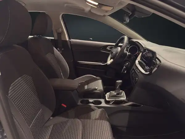 KIA CEED (15/16)
