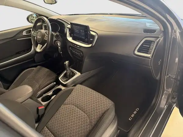 KIA CEED (17/22)