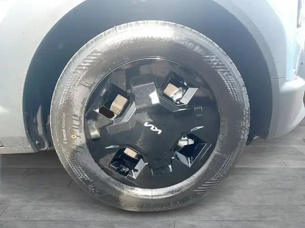 KIA EV2 (7/13)