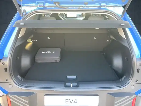 KIA EV4 (13/14)