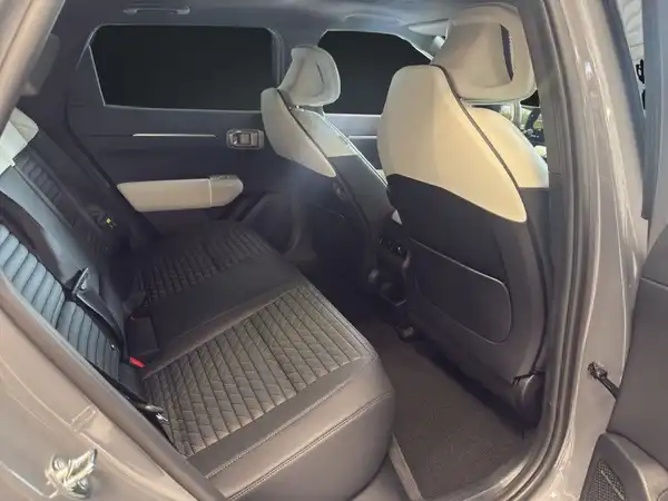 KIA EV4 (13/16)