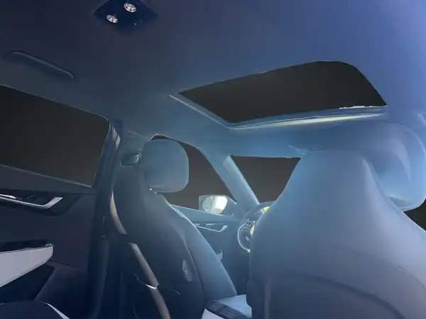 KIA EV6 (14/15)