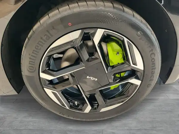 KIA EV9 (7/18)