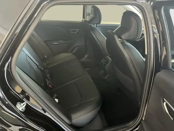 KIA K4 (14/16)