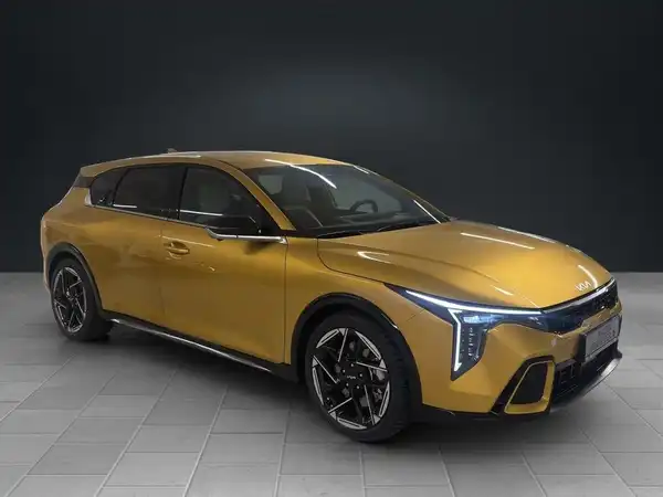 KIA K4 (6/16)