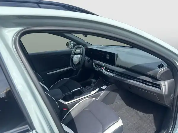 KIA K4 (14/19)