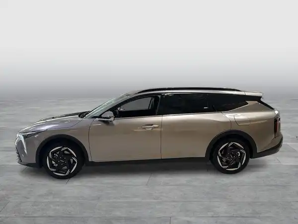 KIA K4 (2/16)