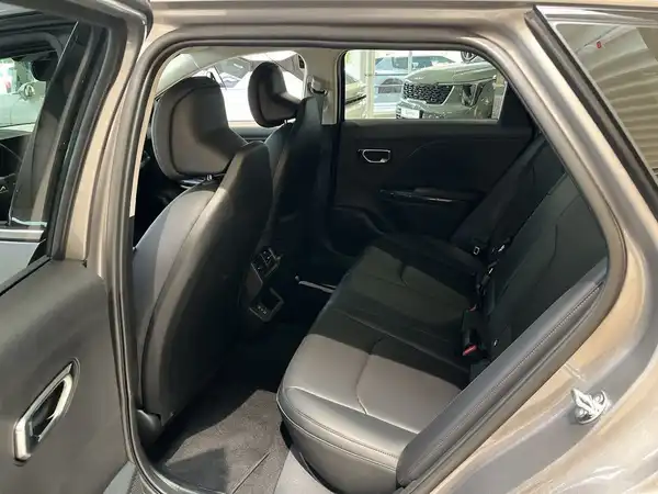 KIA K4 (15/16)