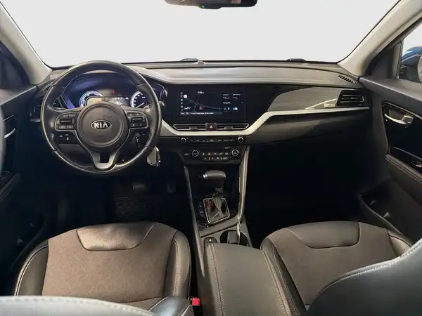 KIA NIRO (20/22)