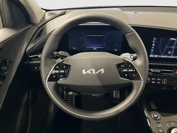 KIA NIRO (17/19)