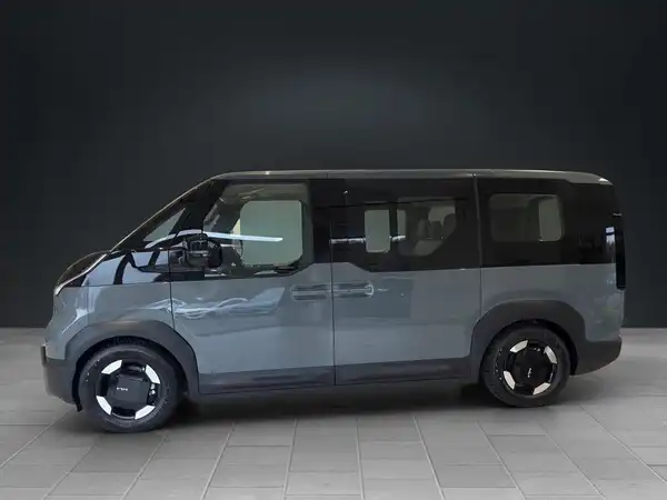 KIA PV5 PASSENGER (2/17)