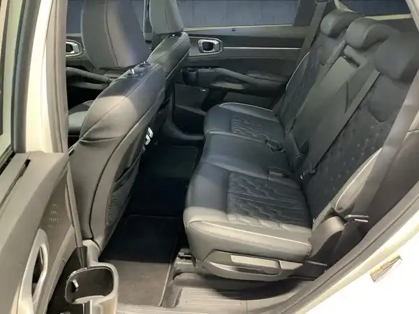 KIA SORENTO (13/17)