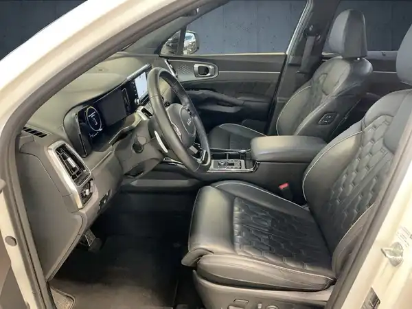 KIA SORENTO (10/17)