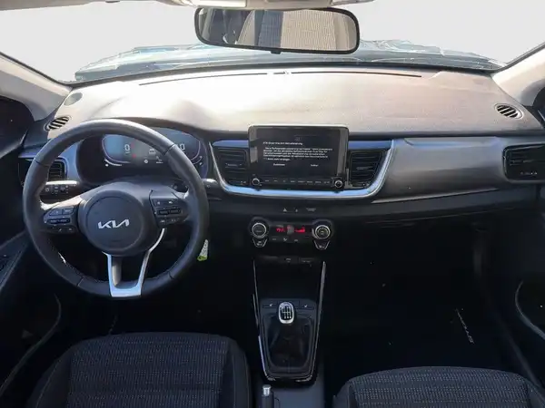 KIA STONIC (16/22)