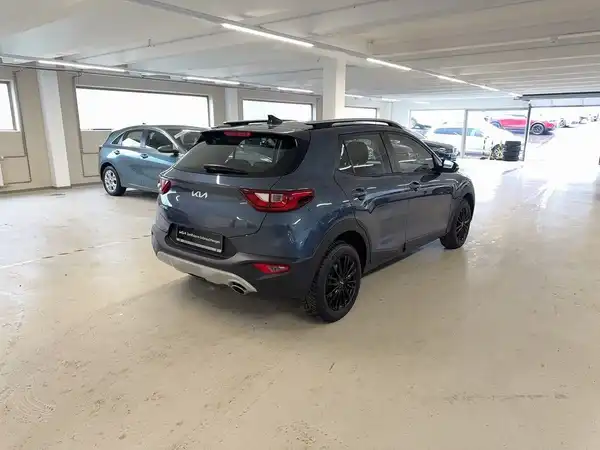 KIA STONIC (6/15)