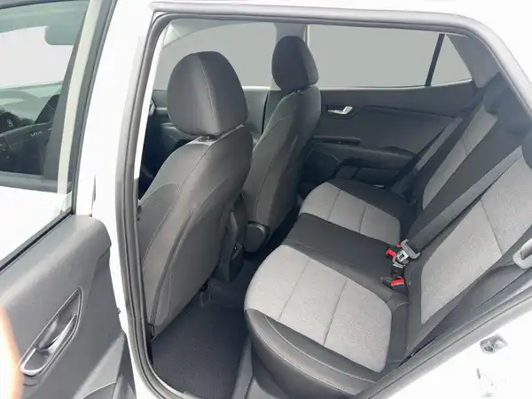 KIA STONIC (11/16)