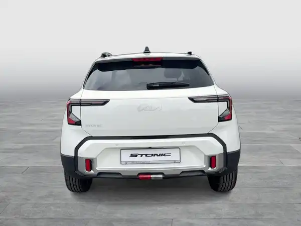 KIA STONIC (4/16)