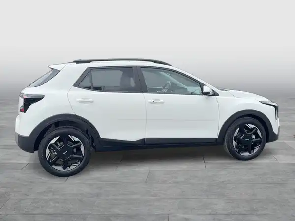 KIA STONIC (6/16)