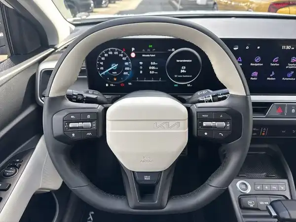 KIA STONIC (17/19)