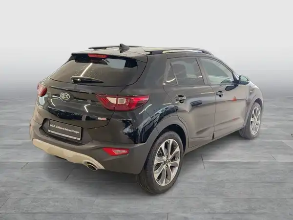 KIA STONIC (6/17)