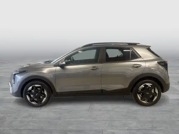 KIA STONIC (2/16)