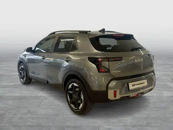 KIA STONIC (3/16)