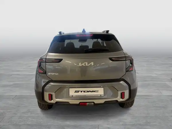 KIA STONIC (4/16)