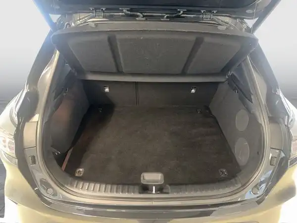 KIA XCEED (12/18)