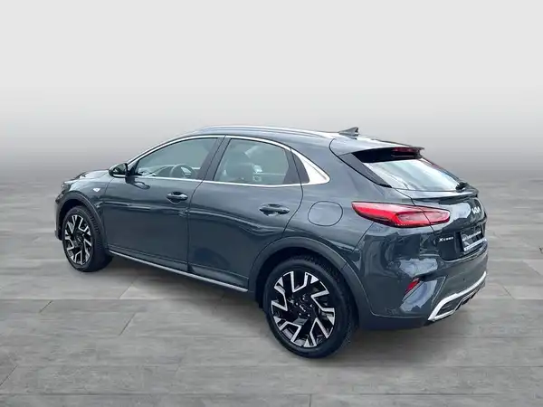 KIA XCEED (3/15)