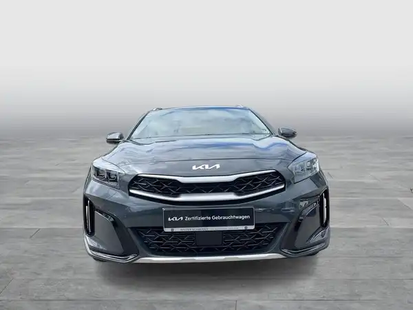KIA XCEED (9/15)
