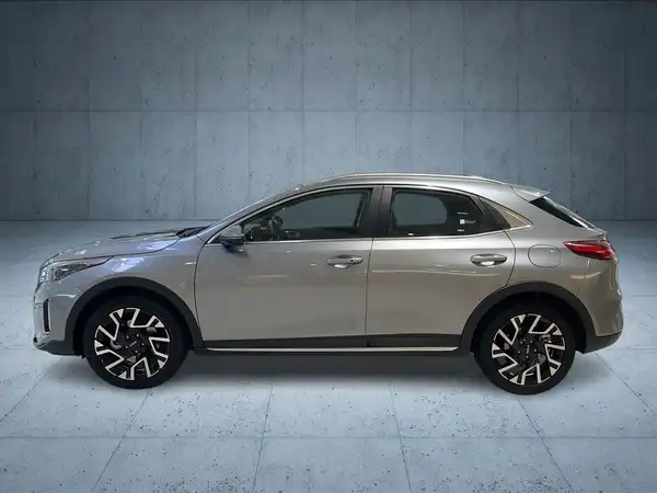 KIA XCEED (2/14)