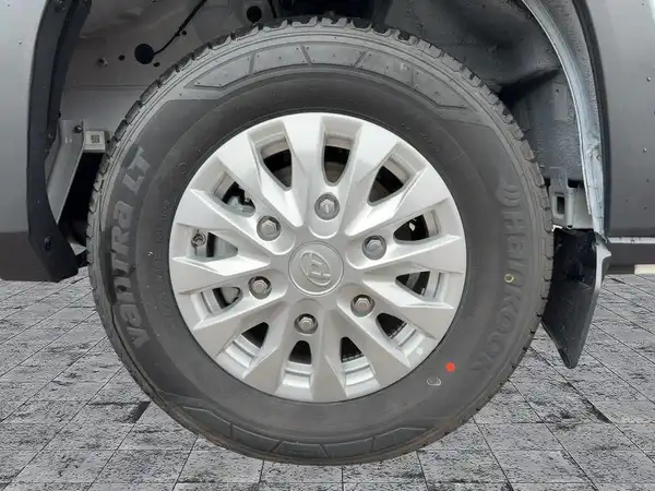 MAXUS DELIVER 9 (7/15)