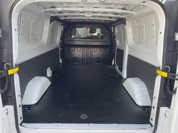 MAXUS EDELIVER 7 (13/15)