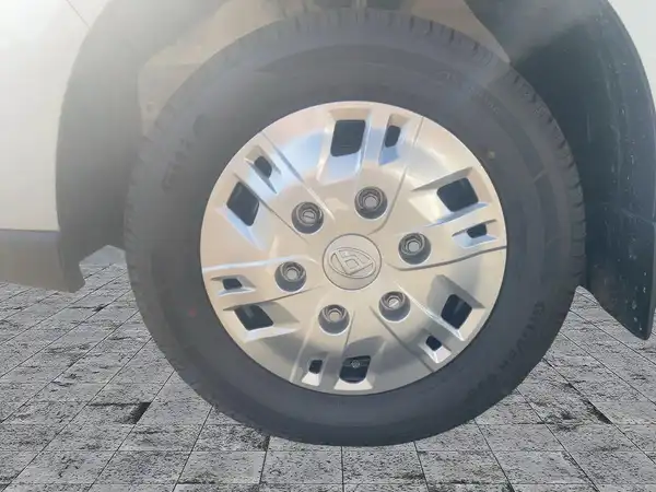 MAXUS EDELIVER 7 (7/15)